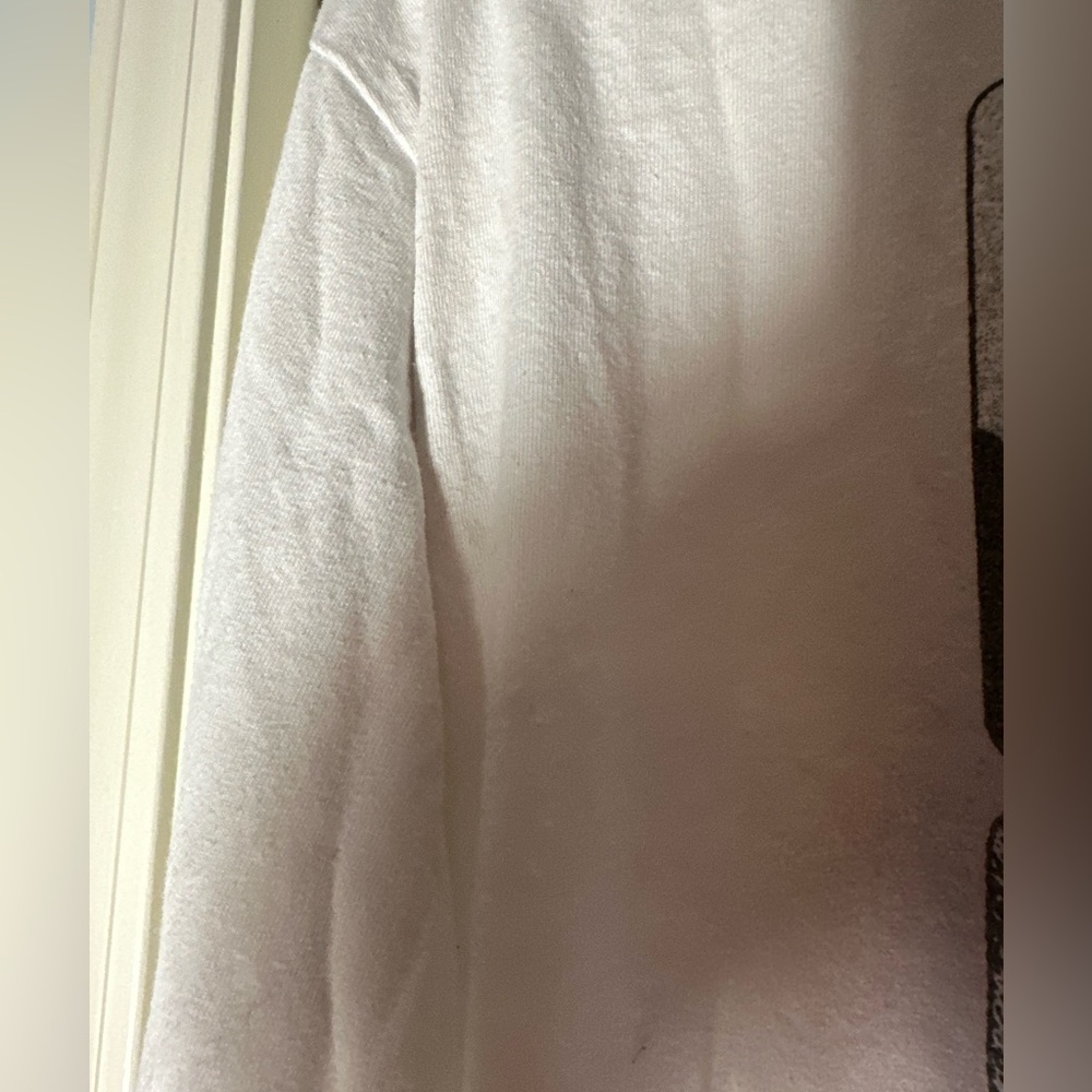 Ariana Grande White Long Sleeve Tee with Graphic Design - Picture 2 of 6
